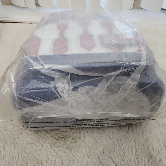 NEW Loungefly Marvel Metallic Captain America Cosplay Mini Backpack - Picture 11 of 11